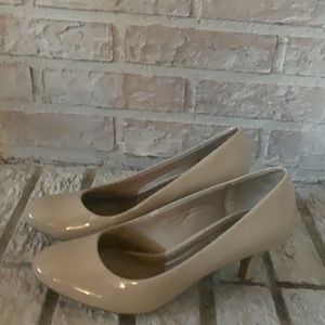 LifeStride Parigi Pump Soft System-Women Taupe